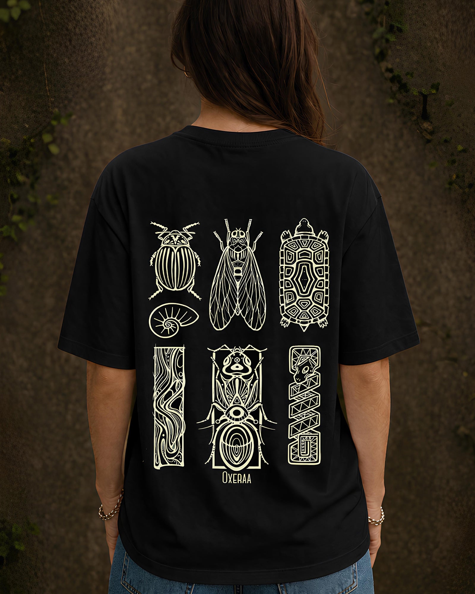 Geo Creatures Aesthetic Print - Oversized T-Shirt for Women