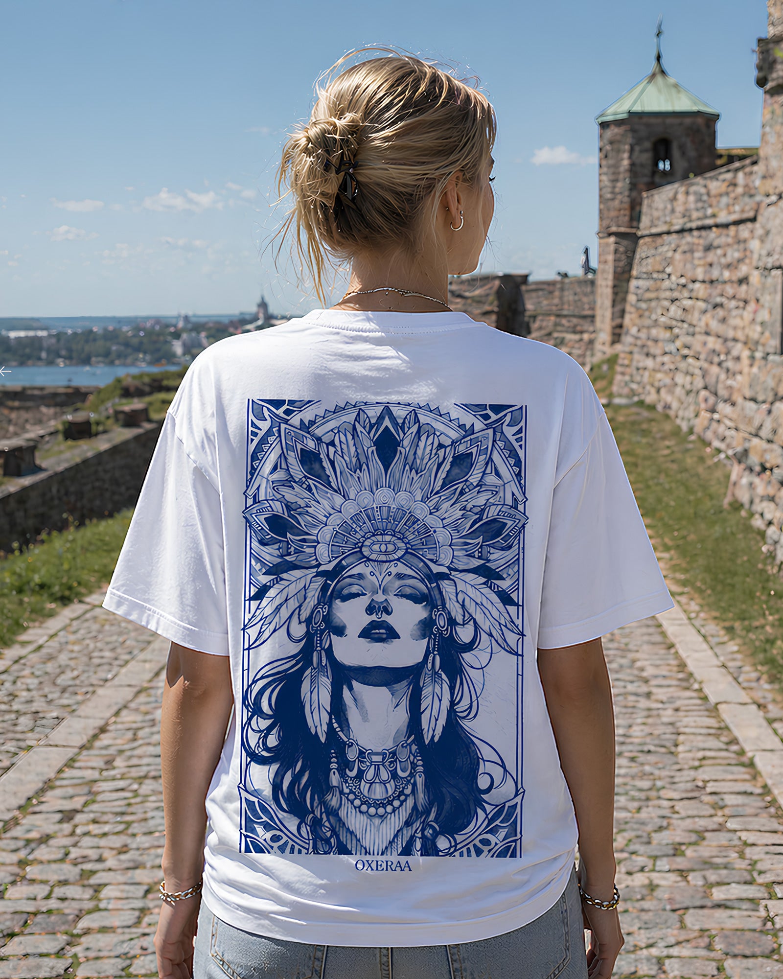Queen of Essence Aesthetic Print - Oversized T-Shirt for Women