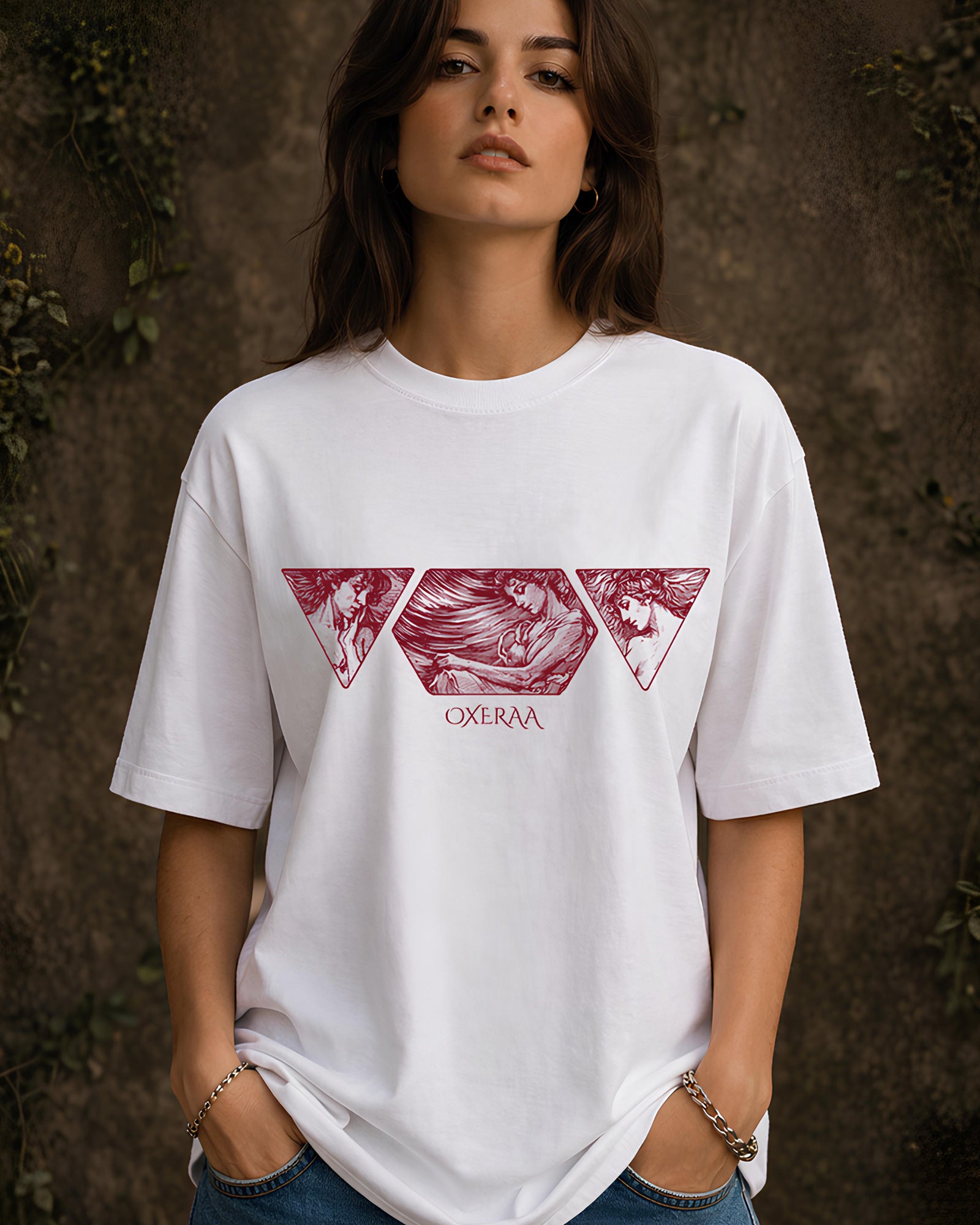 The Three Graces Aesthetic Print - Oversized T-Shirt for Women